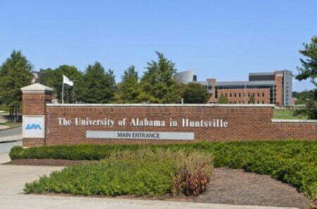 2022 Foundation in Excellence International Freshman Automatic Merit Scholarships at University of Alabama in USA