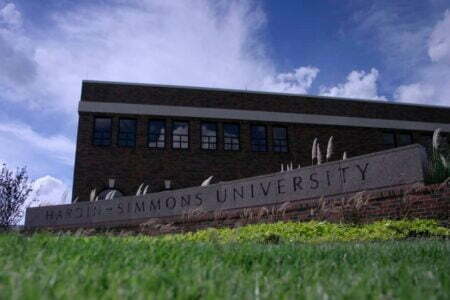 International Scholarship 2023 at Hardin-Simmons University in USA
